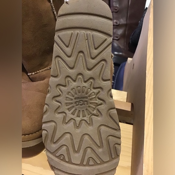 UGG Classic Brown Suede Winter Boots - Picture 2 of 9